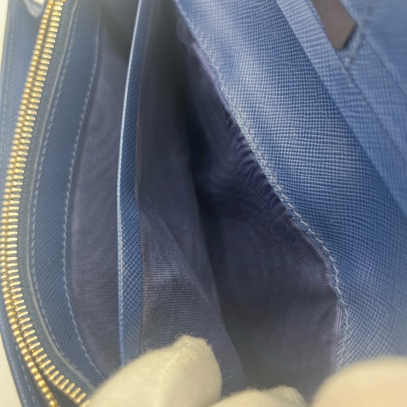 EUC Prada Saffiano Bluette Wallet - Picture 11 of 14